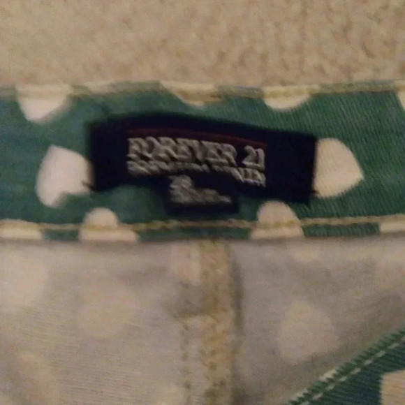 FOREVER 21 heart jean shorts-size 28 EUC - Picture 5 of 6